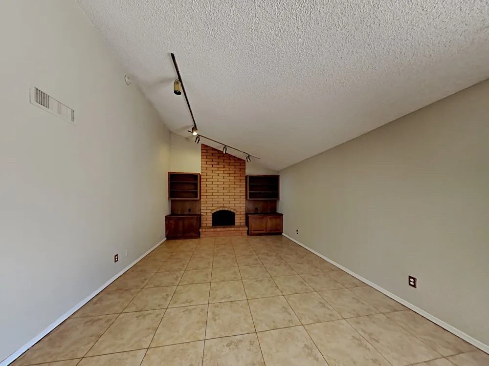 3142 W Danbury Dr - Photo 5 of 5