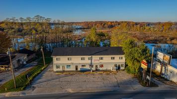 featured image of 410 Pine Lake Ave