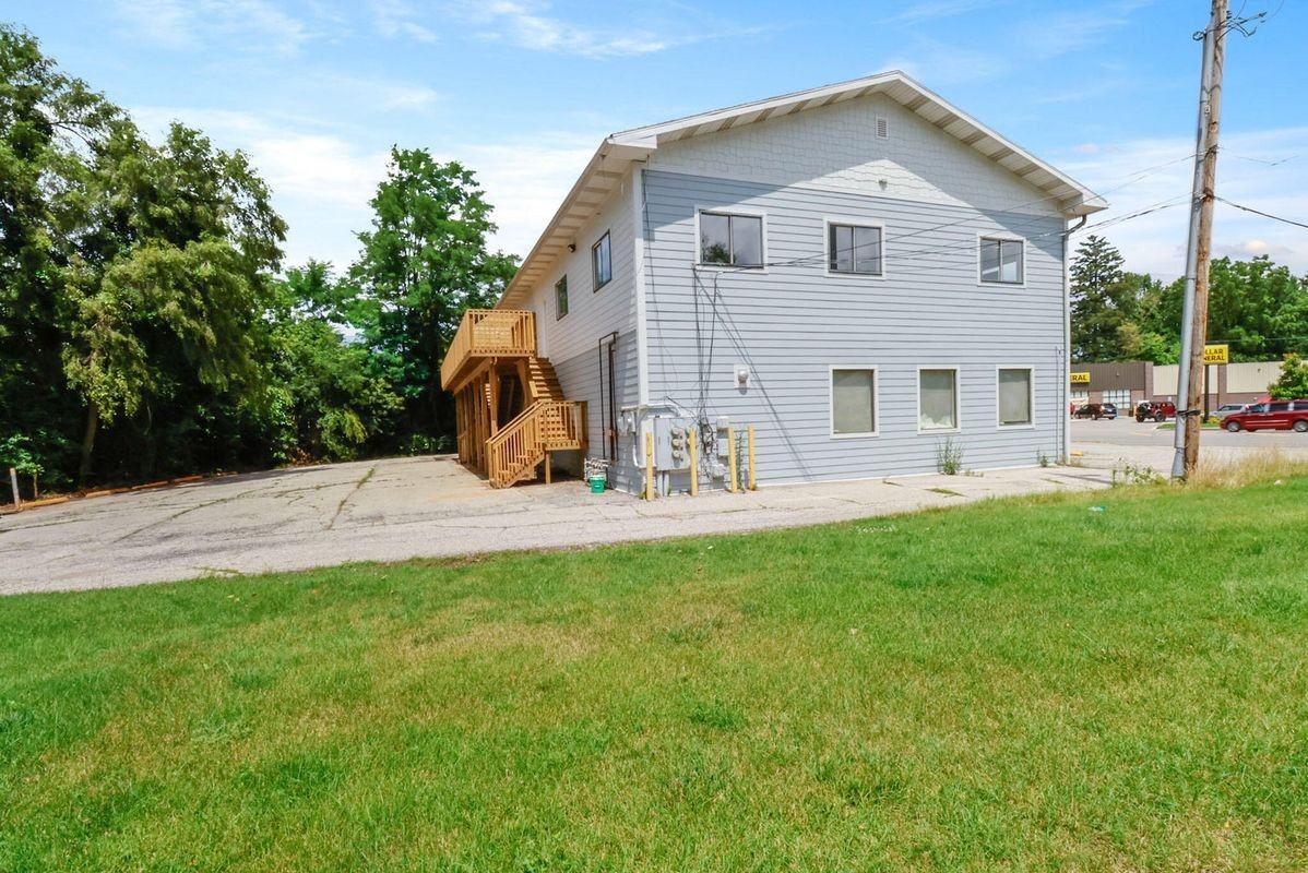 410 Pine Lake Ave - Photo 3 of 14