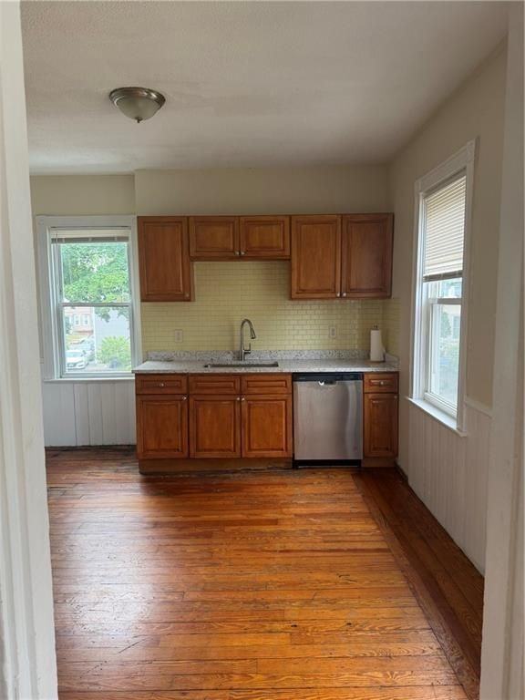 171 Montgomery Ave ##2 - Photo 6 of 13