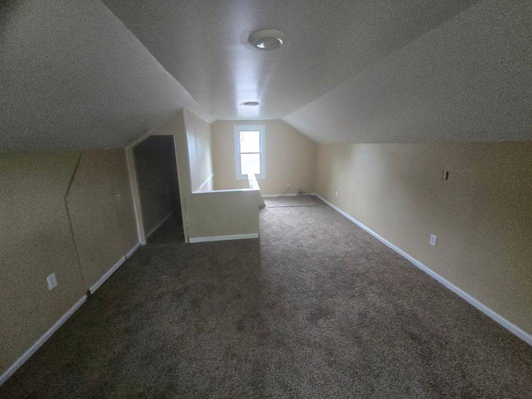 11035 Worden St - Photo 6 of 10