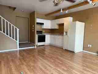 705 W Rosser St ##B - Photo 2 of 9