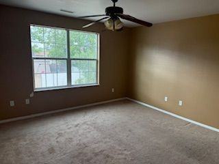705 W Rosser St ##B - Photo 4 of 9