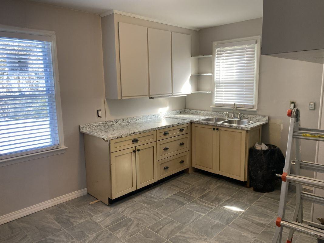 6176 Farmbrook St - Photo 2 of 3