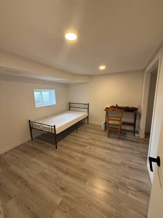 300 East 35th Avenue - Photo 4 of 7