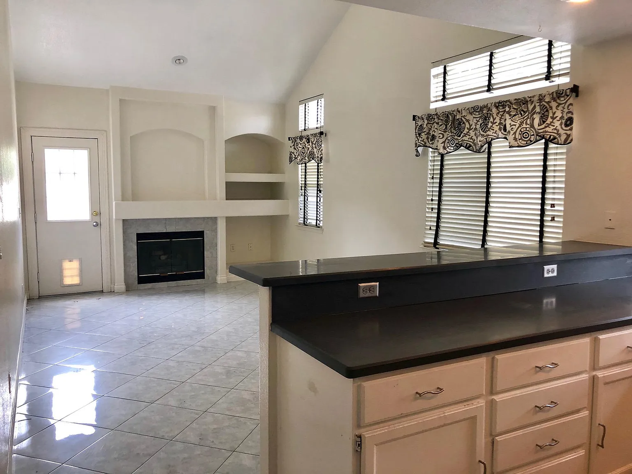2142 Falcon Pointe Lane - Photo 4 of 19