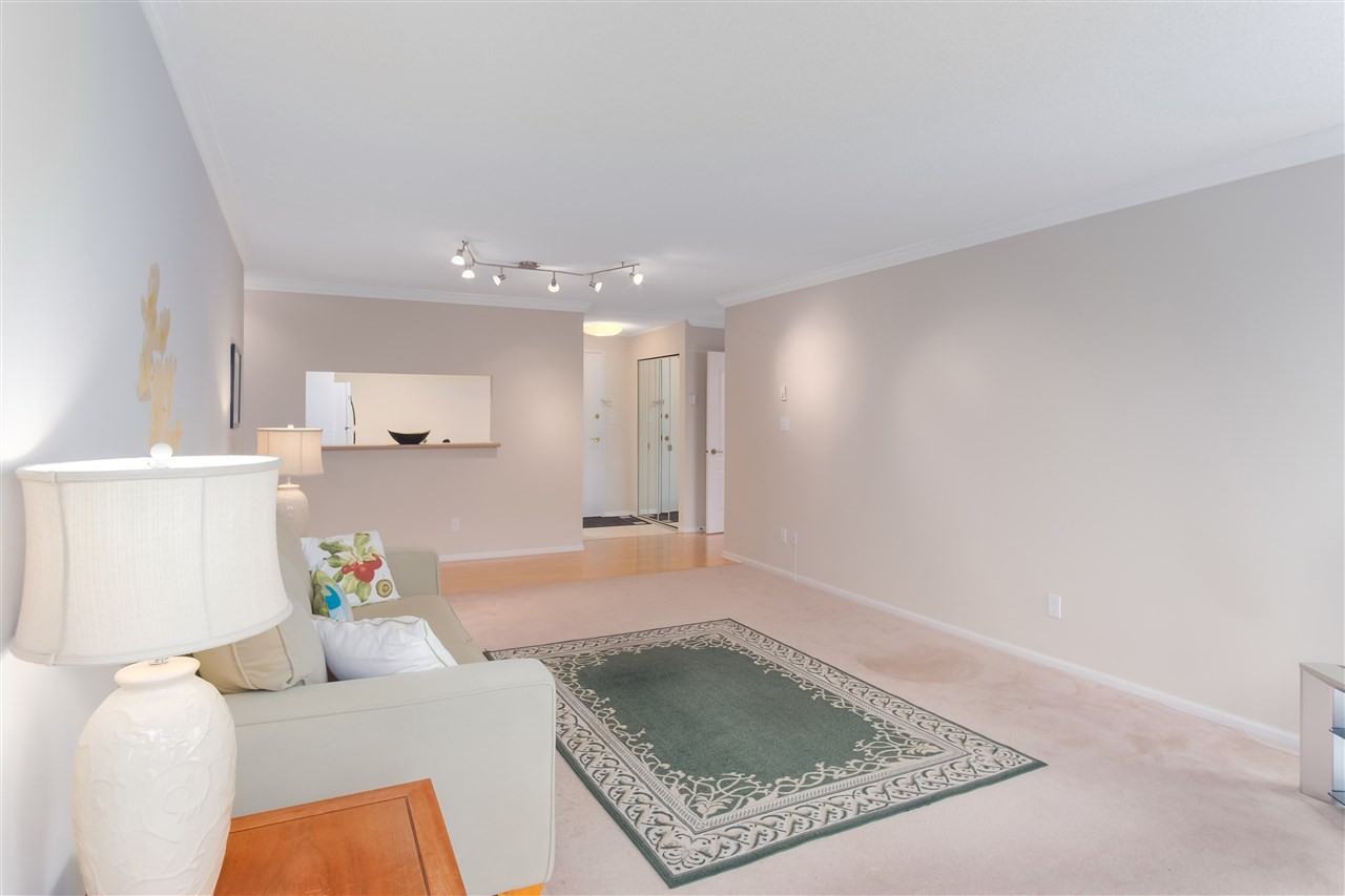 7500 Granville Avenue #405 - Photo 3 of 20