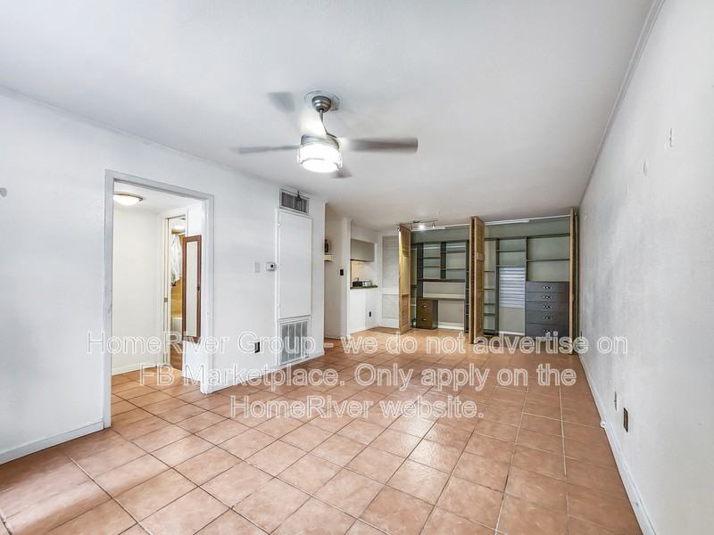 3131 Cummins St #15 - Photo 4 of 17
