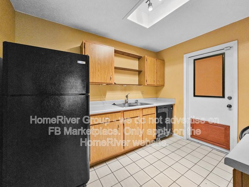 9418 Whisper Pt - Photo 7 of 16