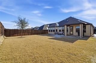 10516 Enchanted Rock Way - Photo 5 of 15