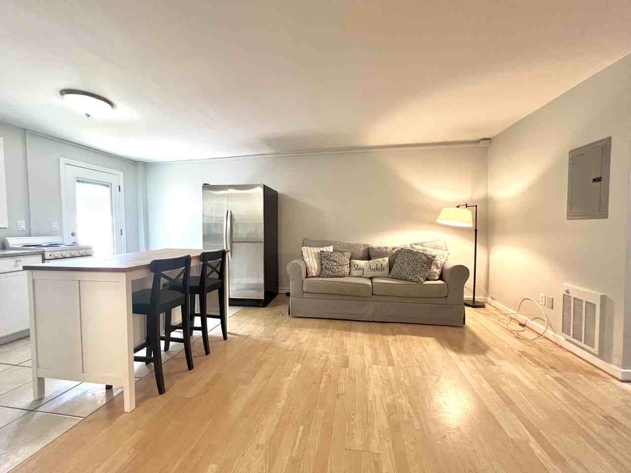 8 Wall St #1 - Photo 3 of 15