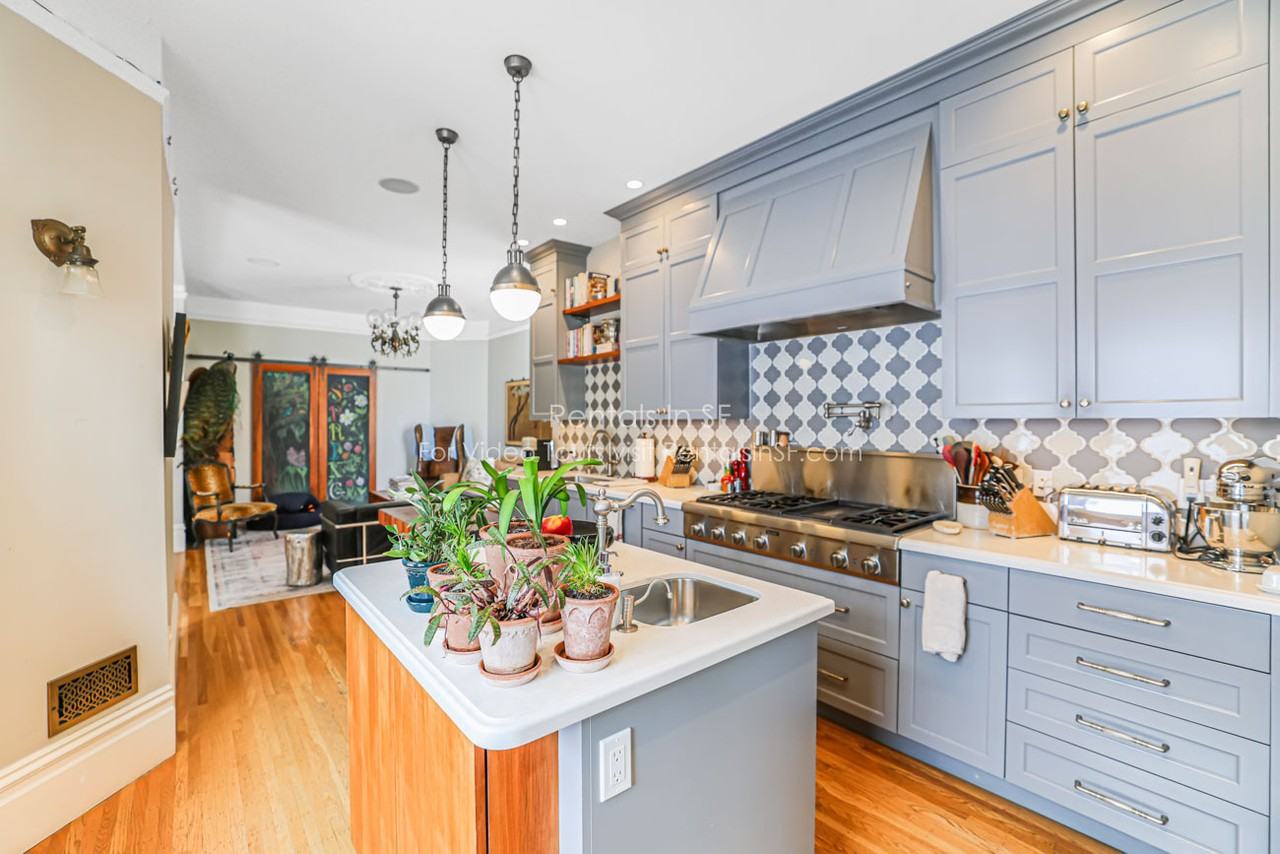 567 Waller St - Photo 6 of 25