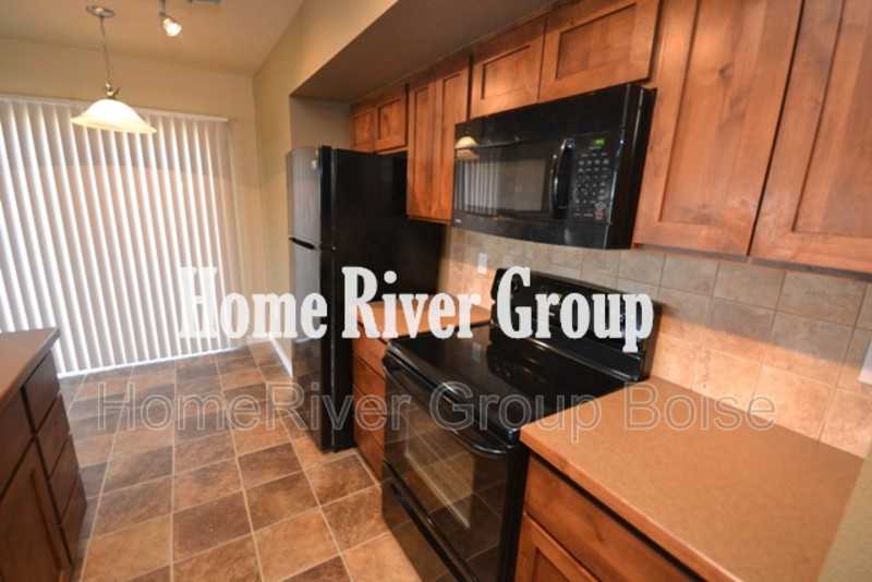 9125 W Brogan Dr - Photo 4 of 18