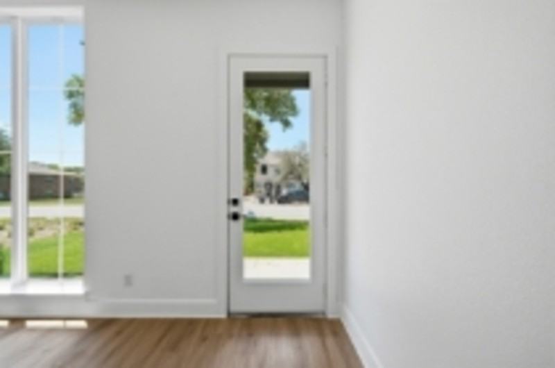 3323 S University Dr - Photo 4 of 35