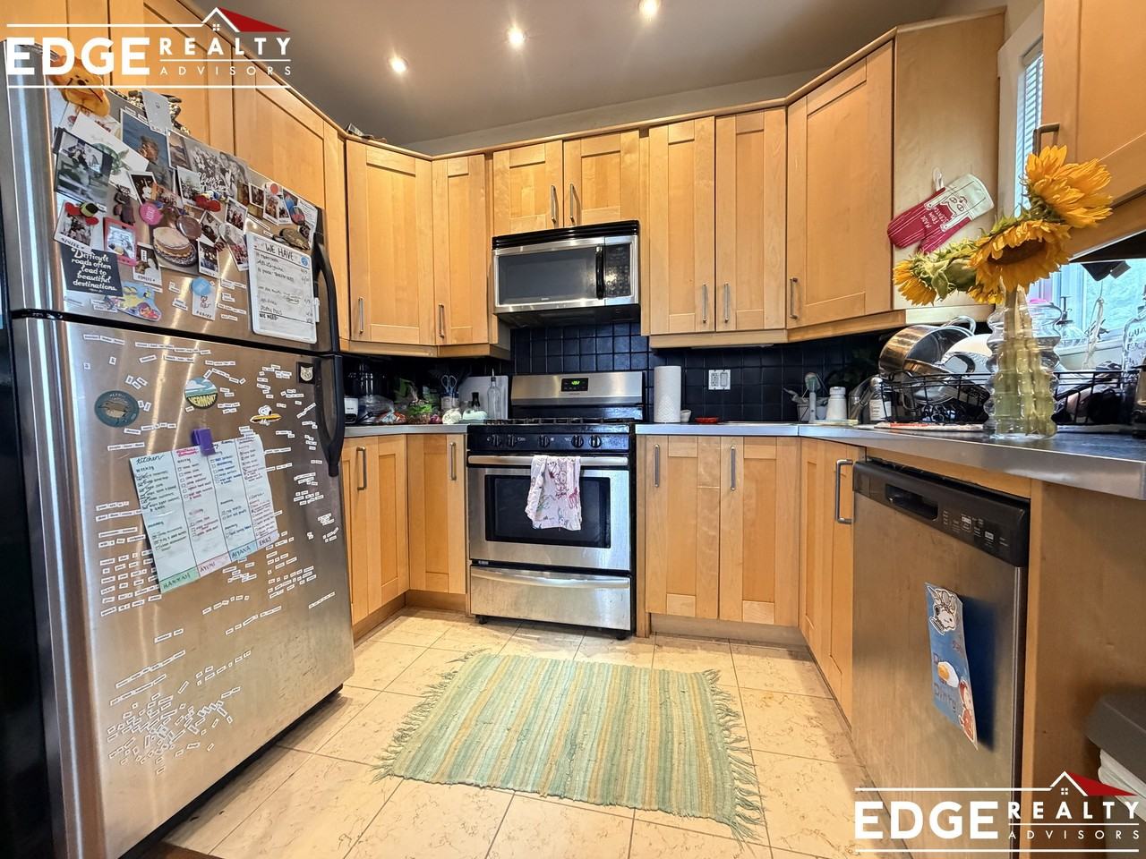 24 Eastburn St - Photo 2 of 12