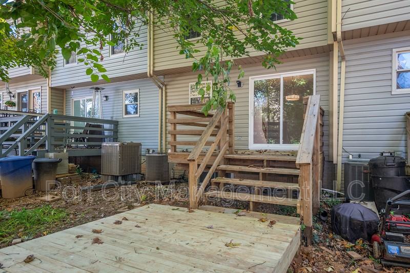 16 Taiper Ct - Photo 5 of 28