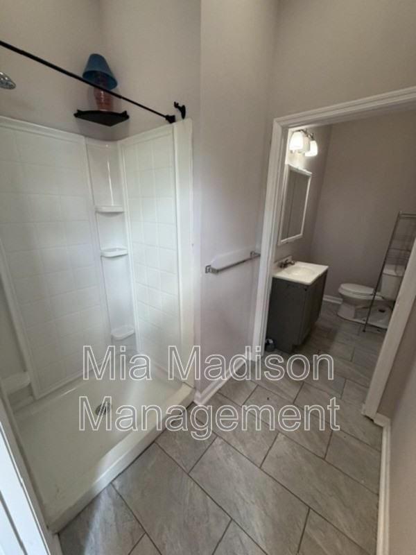 305 W 39th St Uppr Right - Photo 5 of 11