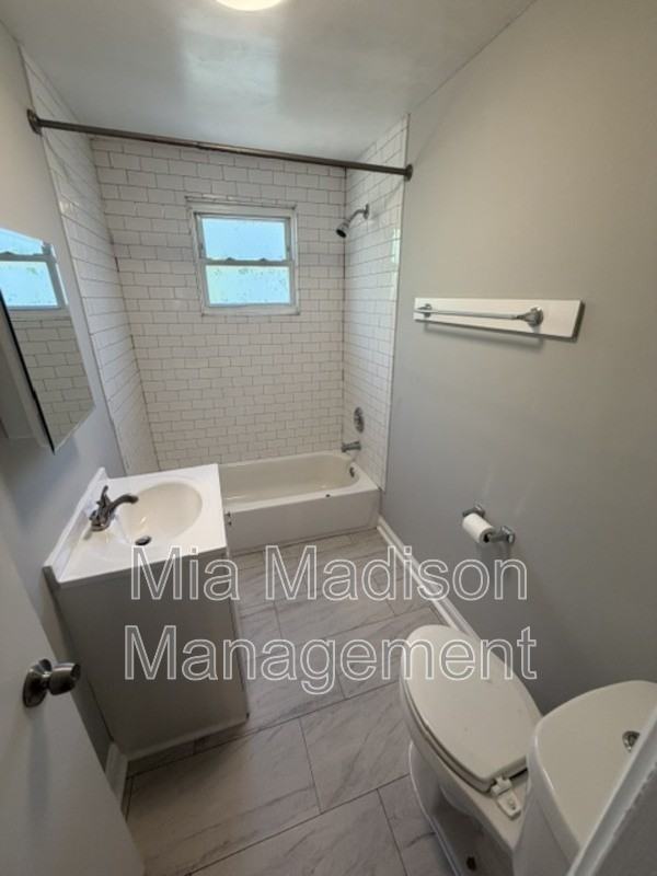1511 Richards St - Photo 5 of 10