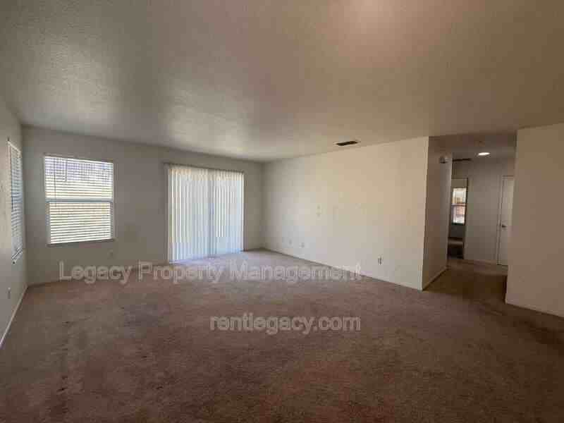 4329 Middlebury Way - Photo 3 of 20