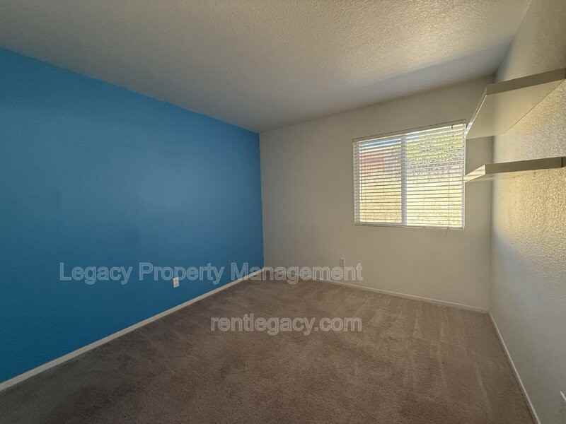 4329 Middlebury Way - Photo 7 of 20