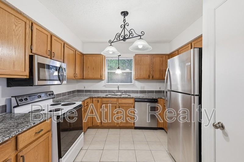 4101 Gentle Springs Dr - Photo 4 of 22