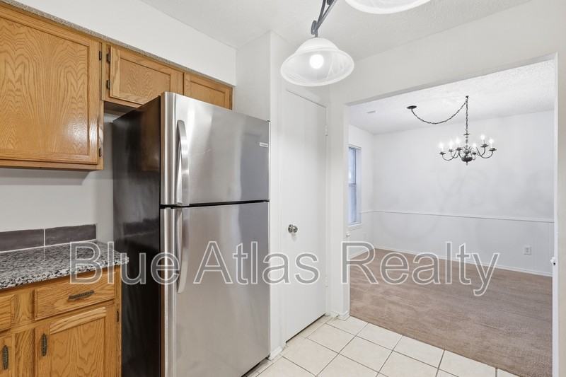 4101 Gentle Springs Dr - Photo 5 of 22