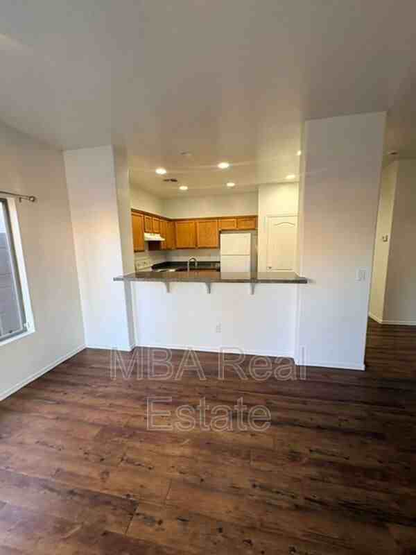 9007 W Hess St - Photo 3 of 12