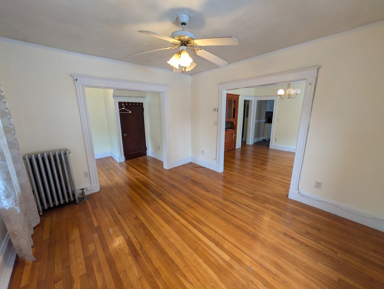 823 Canterbury St - Photo 4 of 18