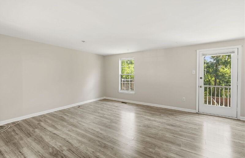 927 Pirates Ct - Photo 6 of 31