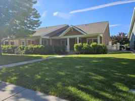 featured image of 828 Avenue F