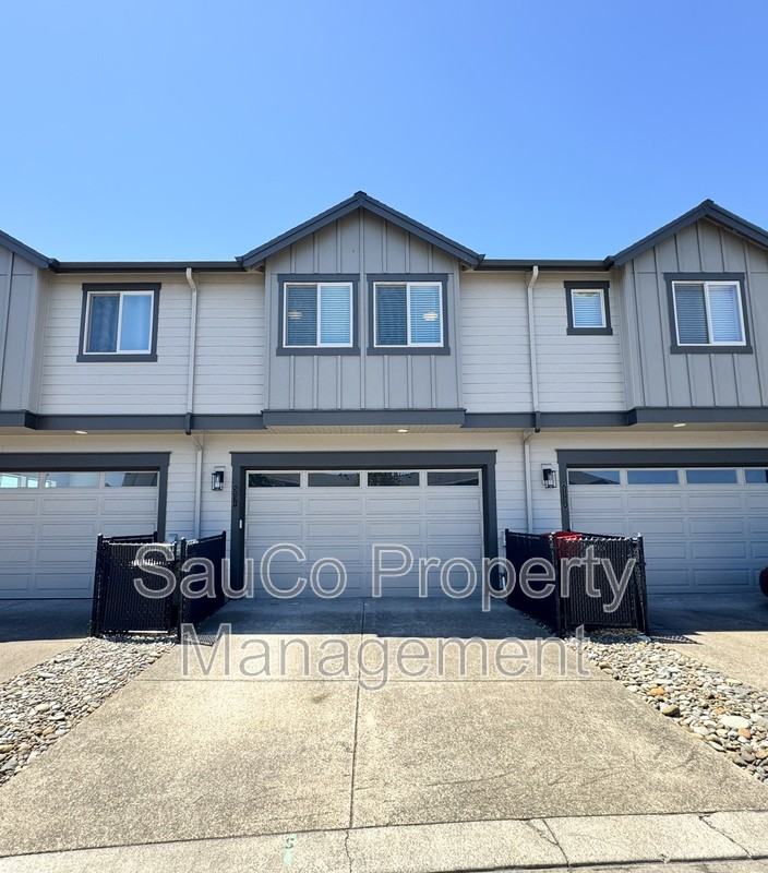 5531 Se Logan Ln - Photo 6 of 7