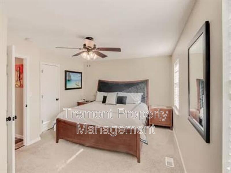 615 Snow St - Photo 5 of 10