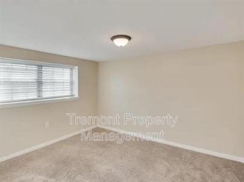 615 Snow St - Photo 7 of 10