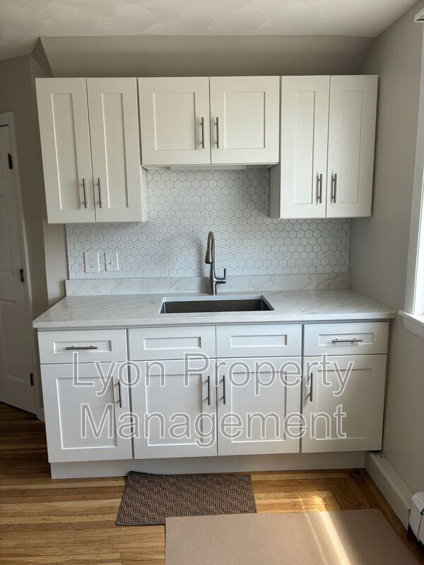 18 Burgess Ave #3 - Photo 2 of 8