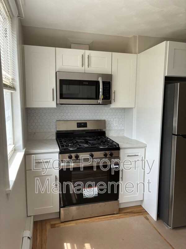 18 Burgess Ave #3 - Photo 3 of 8