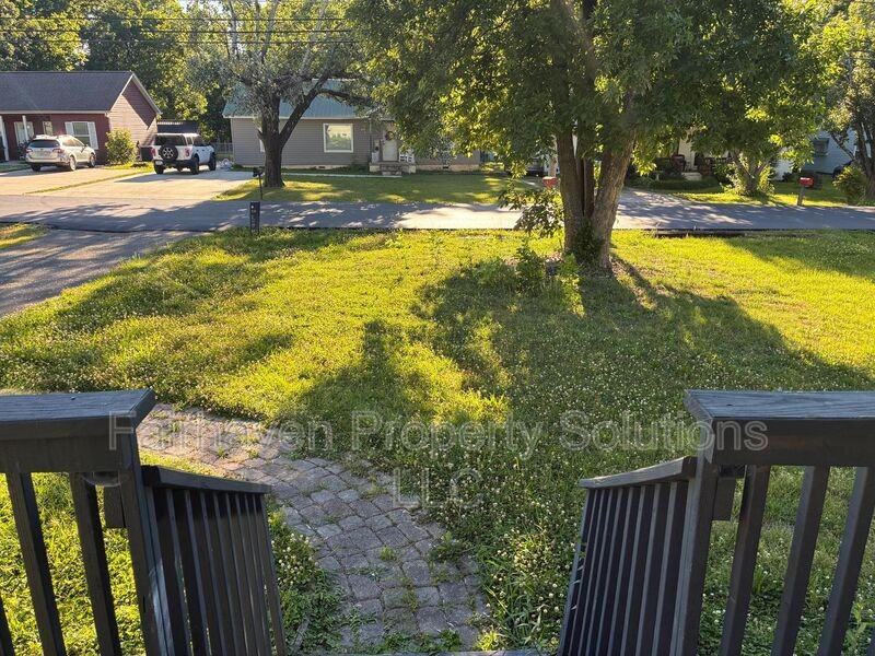 85 Biscayne Blvd - Photo 2 of 22