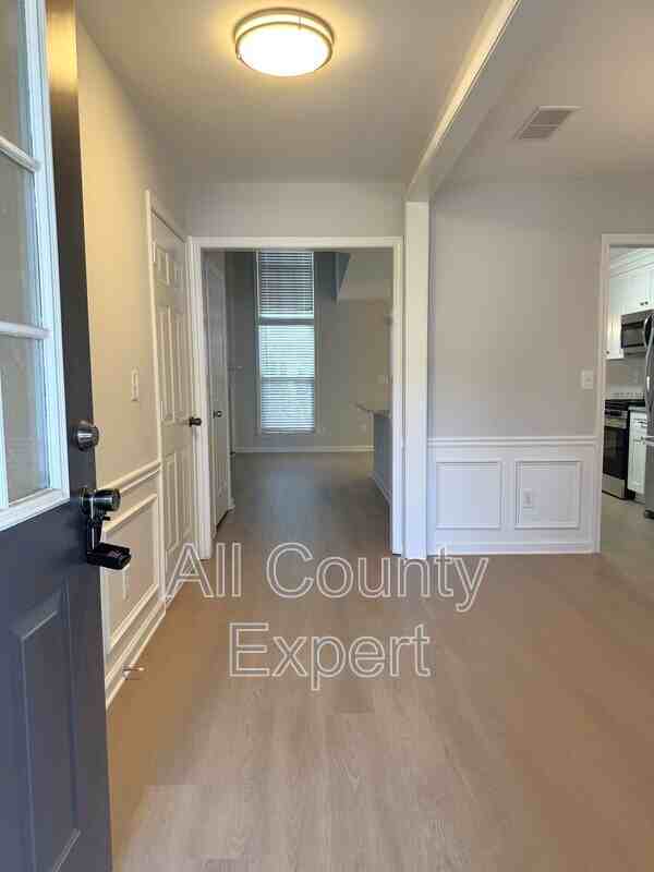 4318 Shillham Ct - Photo 2 of 28