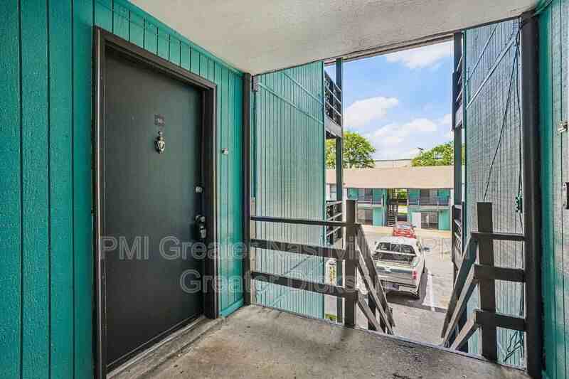 405 Spring St #C50 - Photo 2 of 26