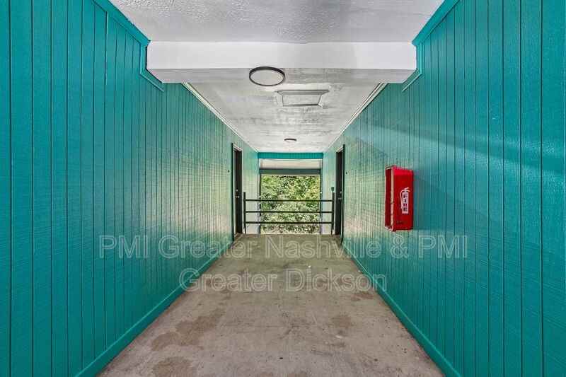 405 Spring St #B34 - Photo 3 of 21