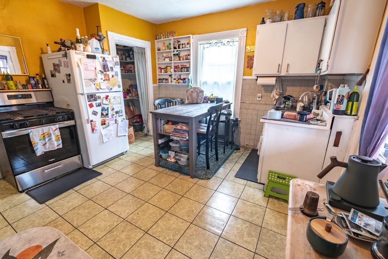 14 Chester St #2 - Photo 3 of 16