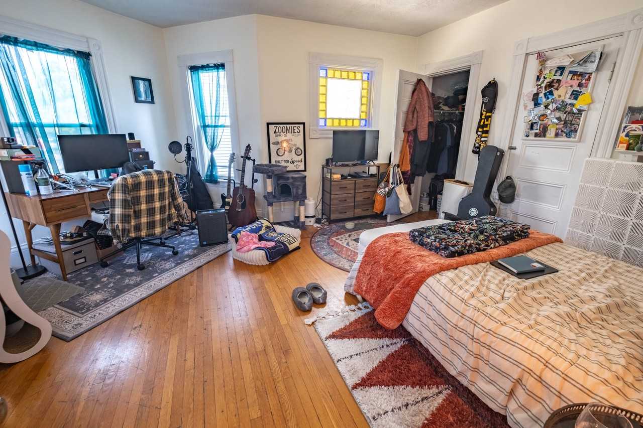 14 Chester St #2 - Photo 7 of 16