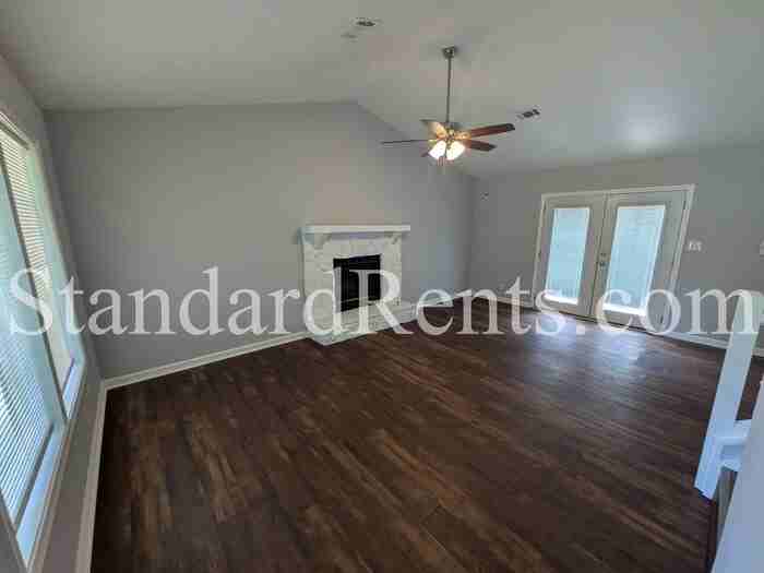 2510 Mitchell Rd - Photo 2 of 21