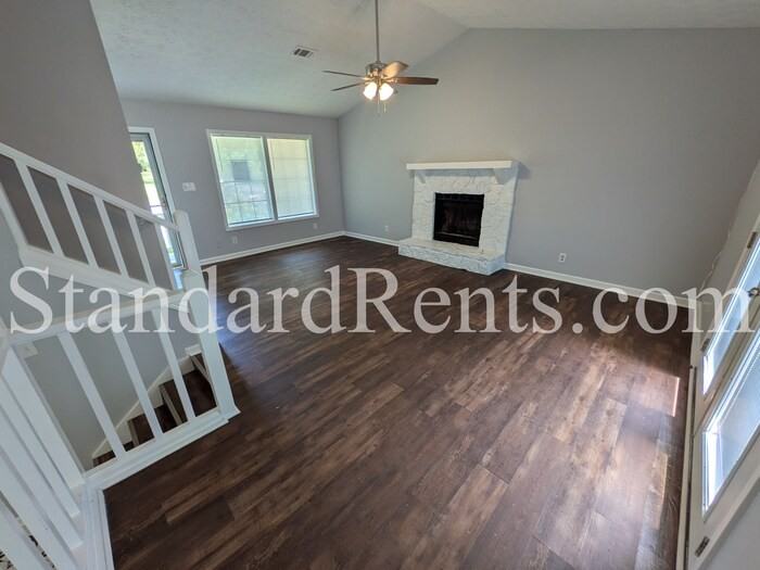 2510 Mitchell Rd - Photo 3 of 21