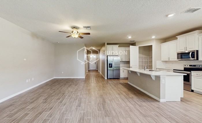 1527 Lyonsdale Ln - Photo 7 of 29