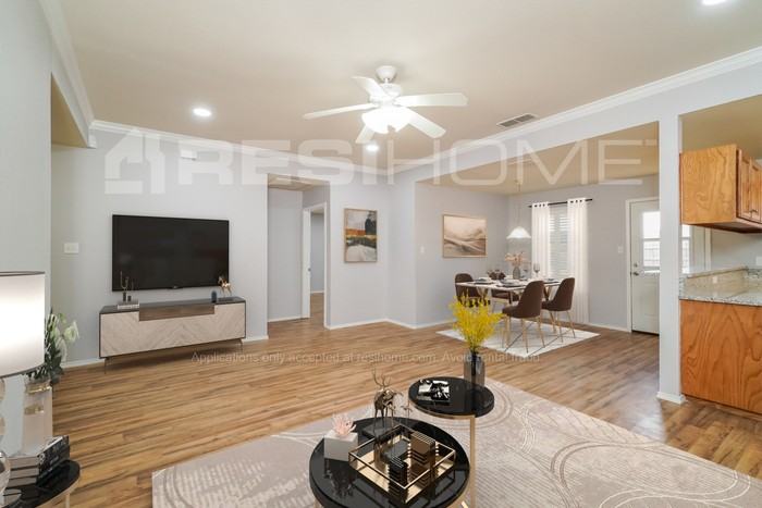1106 Dogwood Ct - Photo 6 of 18