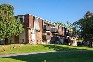 featured image of 6516 N University St