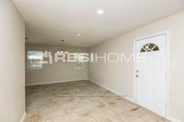 521 Kemper Ave - Photo 6 of 22