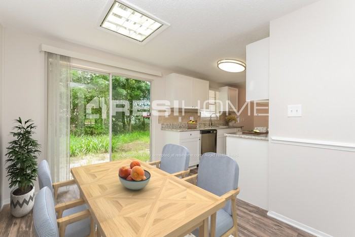 1200 Jadewood Ave - Photo 3 of 17