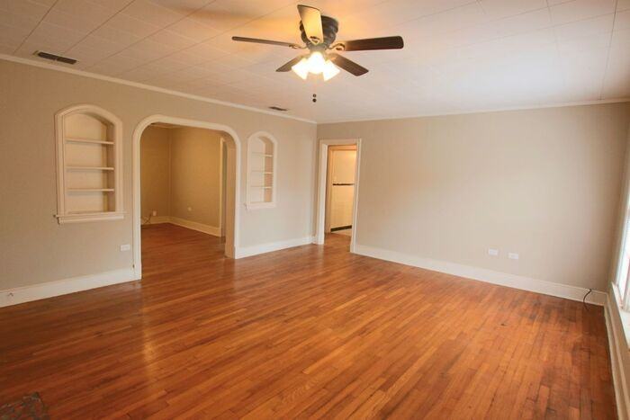 128 Rowland Pl #130 - Photo 4 of 18