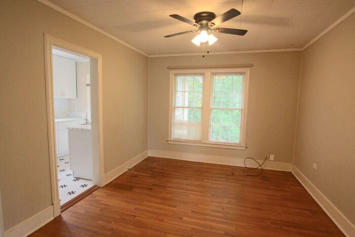 128 Rowland Pl #130 - Photo 5 of 18